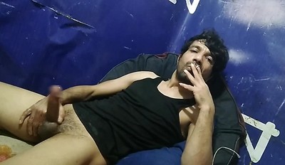 I am a bottom gay slave and lover of big fat men