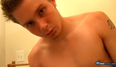 Gay Shoots Oozing Warm Load In His White Undies