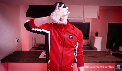 Anani6: Making Lube and Fisting Tutorial with Axel Abysse