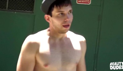 Reality Dudes - Two Dudes Start Fucking Each Other Outdoor After Talking